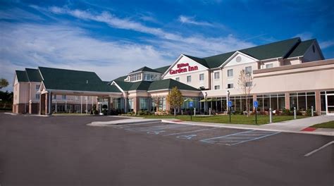 hilton st louis airport shuttle|Hilton Garden Inn Hotel near St. Louis Airport.